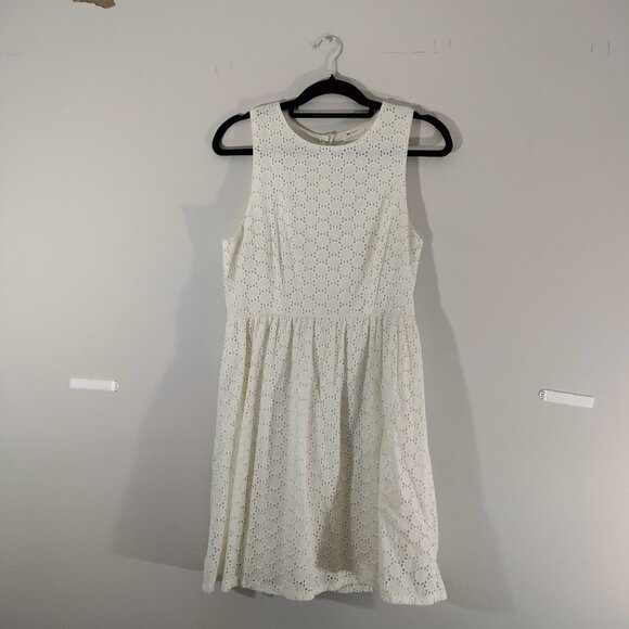 Everly Short Eyelet Summer Dress, NWOT (fits like M) - Picture 4 of 6
